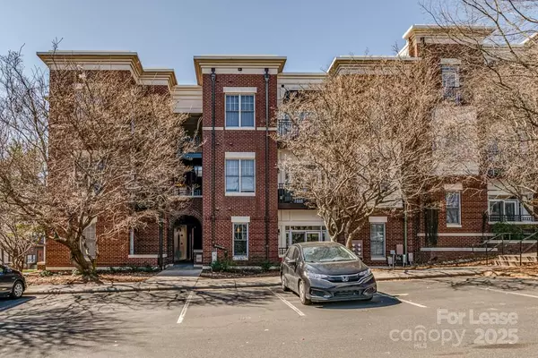 Charlotte, NC 28202,641 Garden District DR