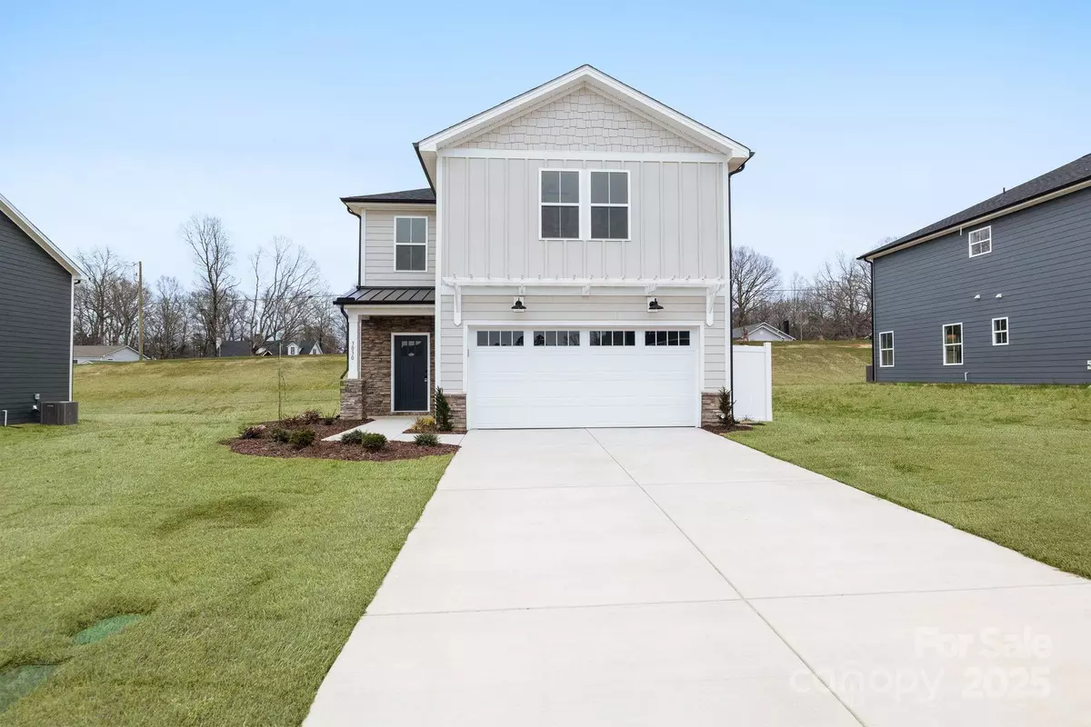 Kannapolis, NC 28083,3030 Swallowtail LN