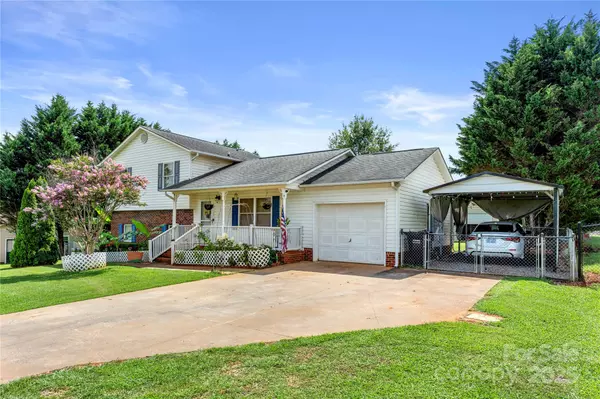 Lincolnton, NC 28092,938 Lyndsey Brook CT