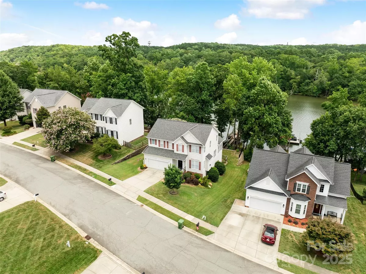 Mount Holly, NC 28120,132 Lighthouse RD