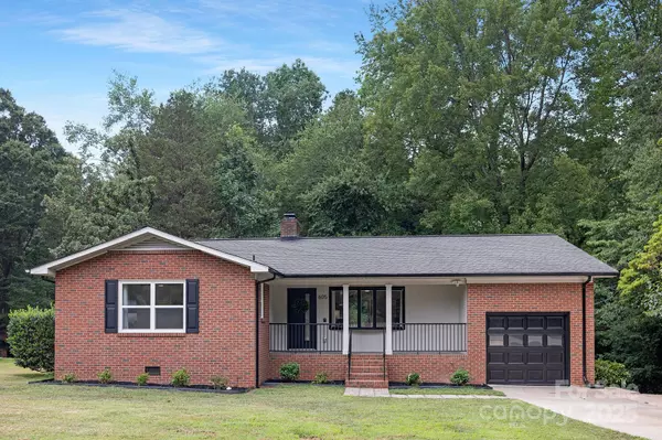 605 S Magnolia ST, Mooresville, NC 28115