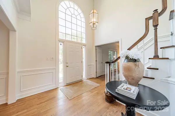 Charlotte, NC 28215,4900 Ridgetop TRL
