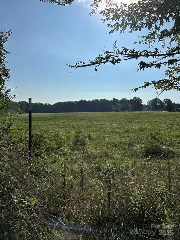 130 Sunnyside Shady Rest RD, Bessemer City, NC 28016