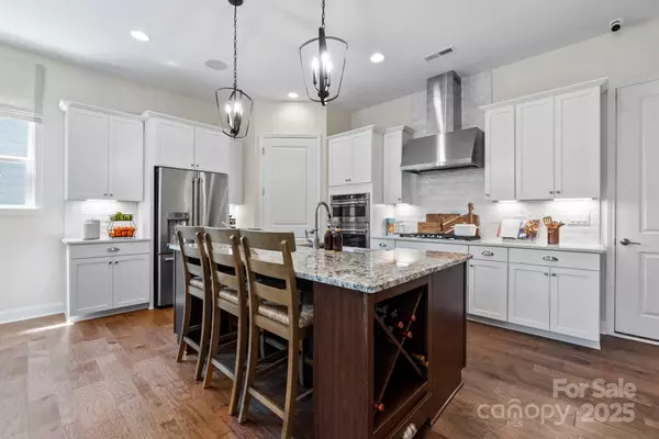 523 Sunharvest LN, Indian Trail, NC 28079