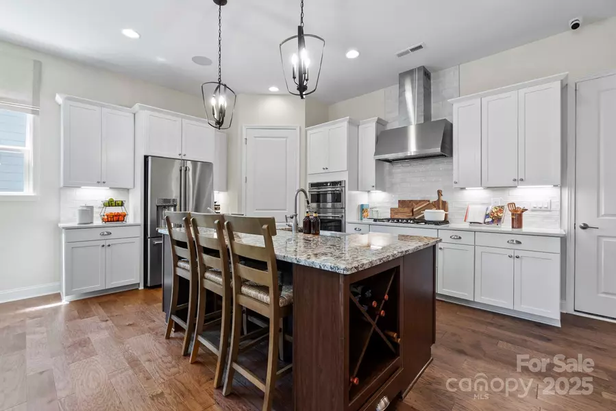 523 Sunharvest LN, Indian Trail, NC 28079