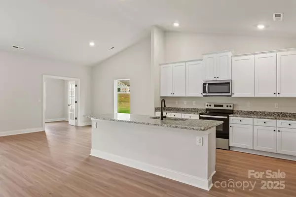 Charlotte, NC 28215,7210 Jerimoth DR