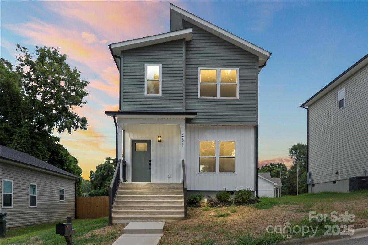 431 W Norment AVE, Gastonia, NC 28052