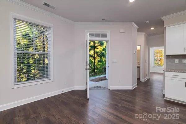 Lake Wylie, SC 29710,761 Little Bluestem DR