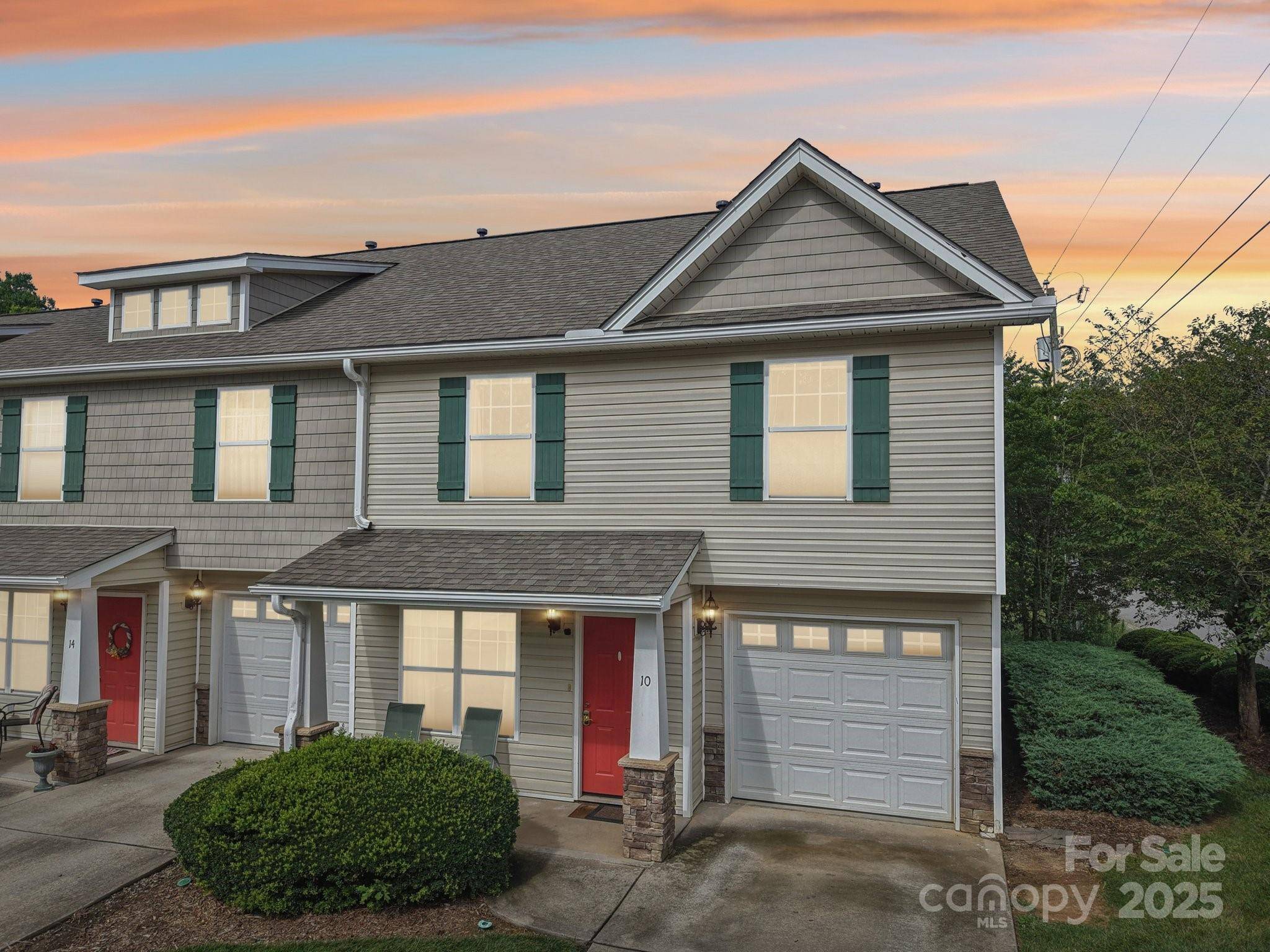 10 Old Salem CT, Fletcher, NC 28732