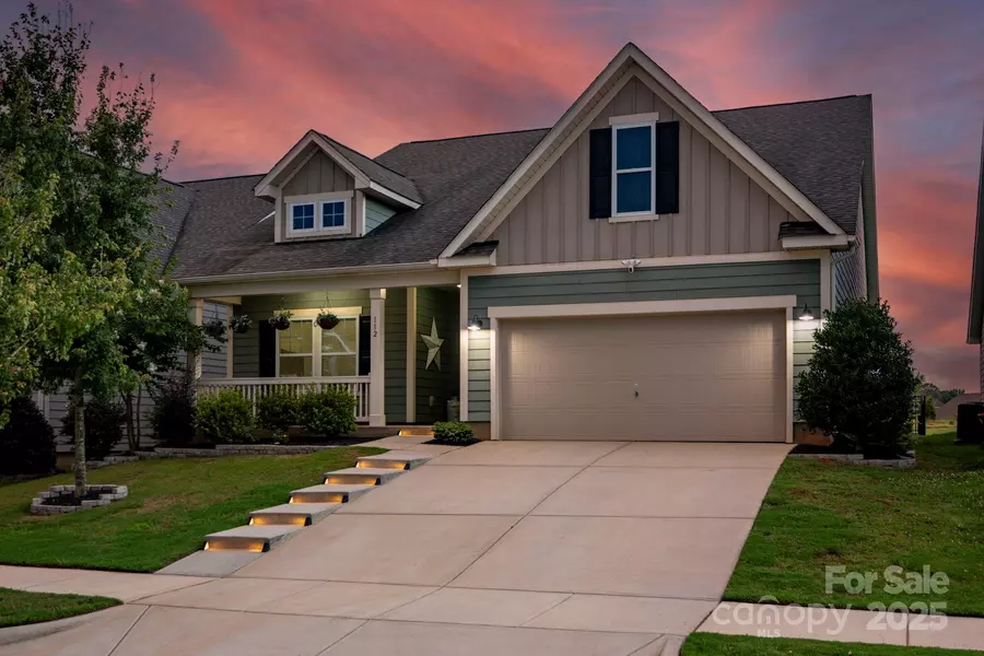 112 Jana DR, Statesville, NC 28677