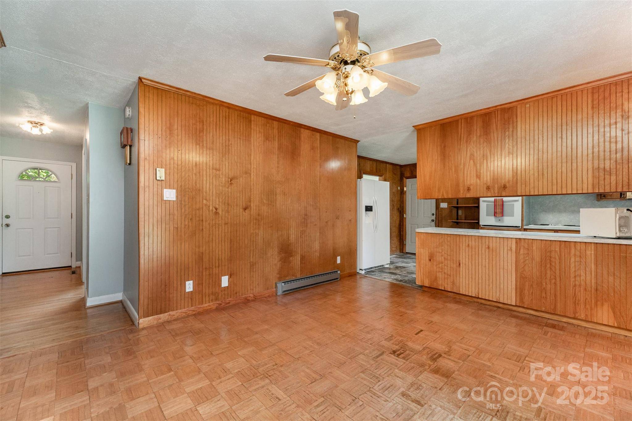 Kannapolis, NC 28083,210 Brook ST