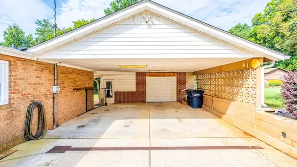 Troutman, NC 28166,119 N Gibson ST