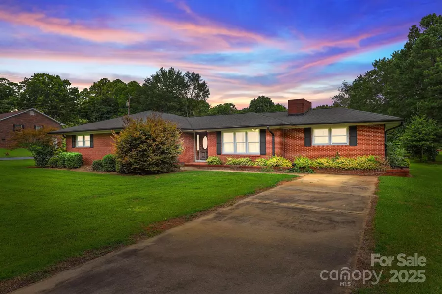 207 Allenton ST, Norwood, NC 28128