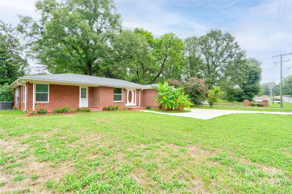 245 E College AVE, Shelby, NC 28152