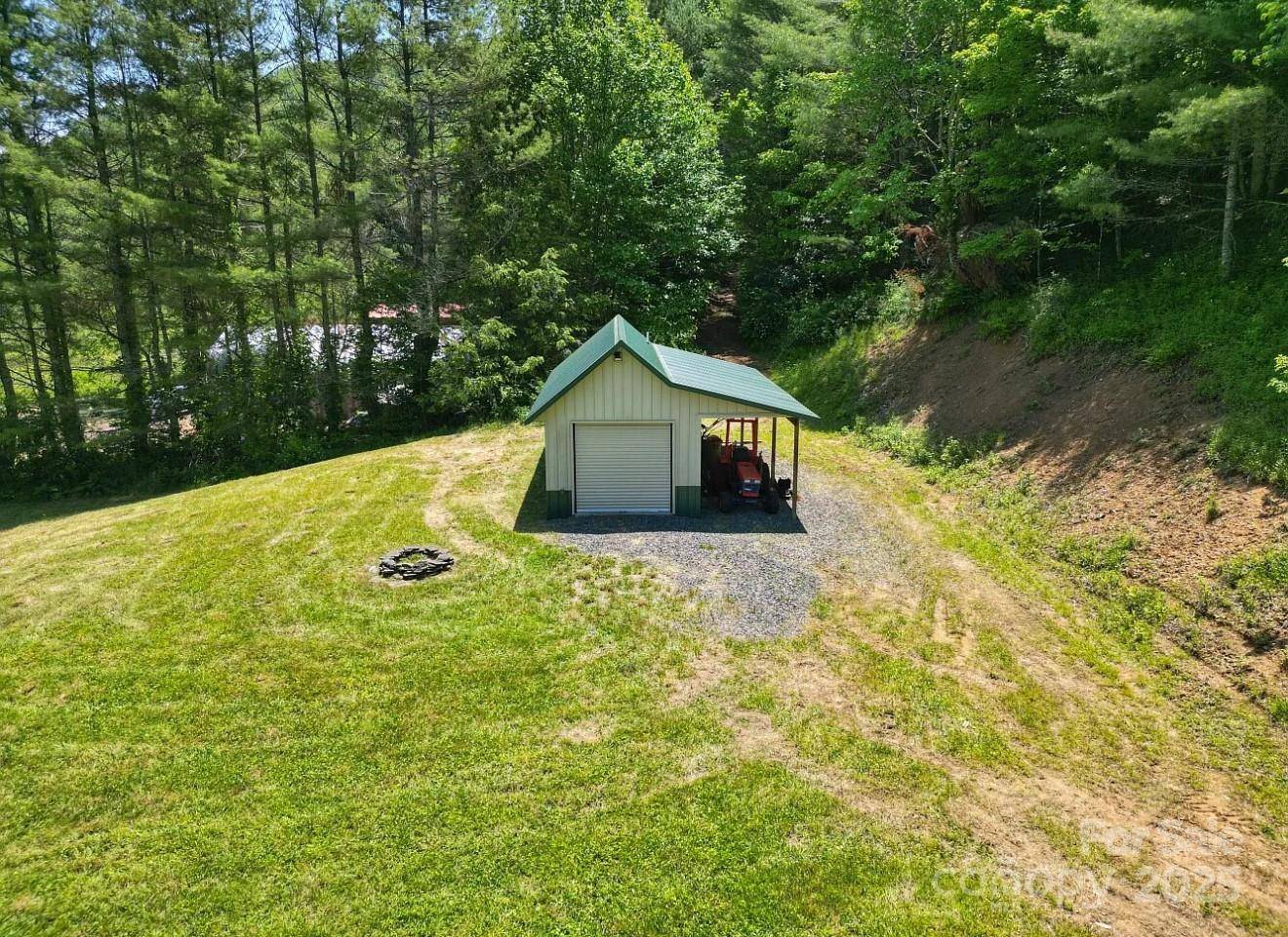 703 Coy Ham RD, Lansing, NC 28643