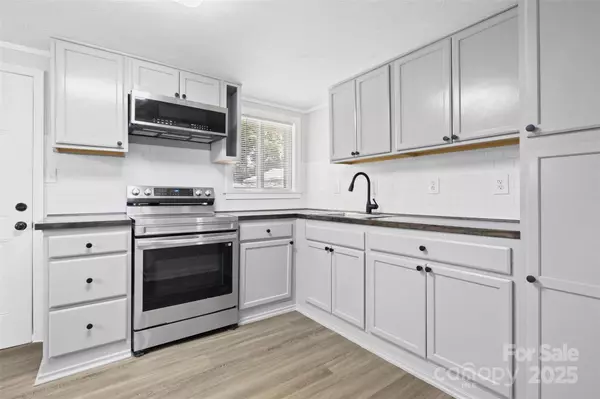 Clover, SC 29710,507 Flat Rock ST