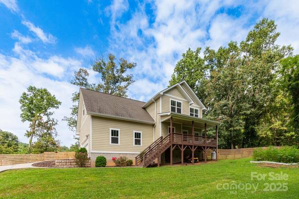 400 Emmas Grove RD, Fletcher, NC 28732
