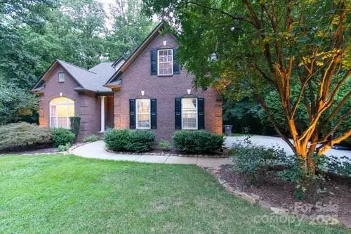 207 Streamside PL, Mooresville, NC 28115