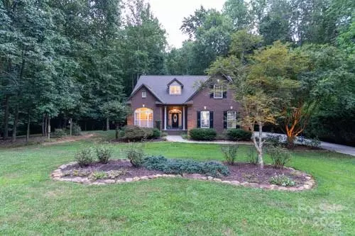 207 Streamside PL, Mooresville, NC 28115