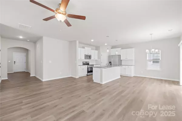 Charlotte, NC 28215,5117 Belstone LN