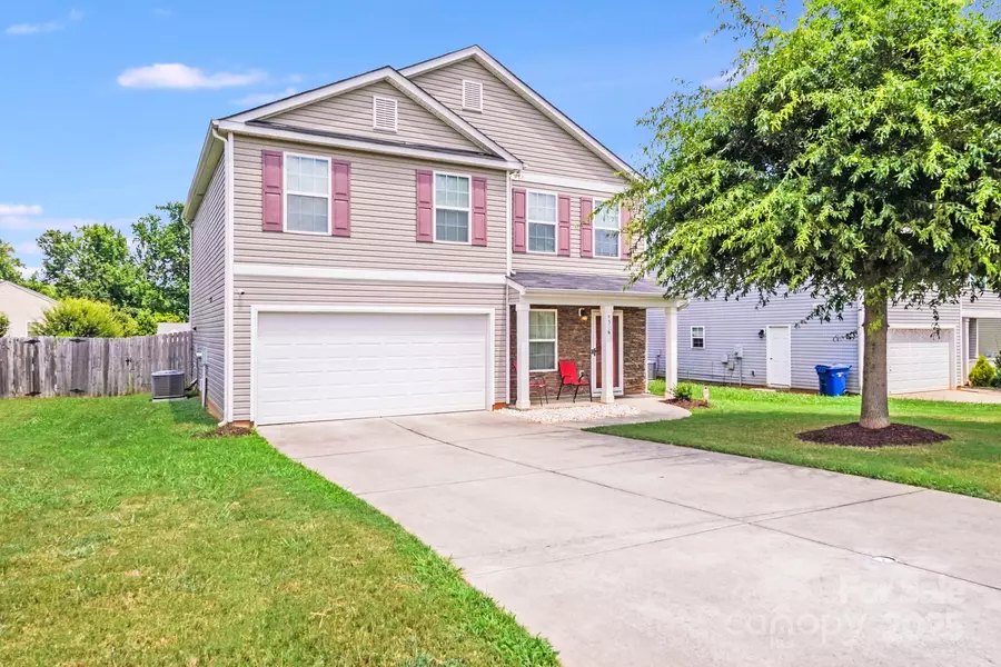 4316 Davis Meadows DR, Charlotte, NC 28216