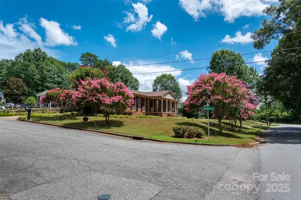 Gastonia, NC 28054,1536 Anderson ST