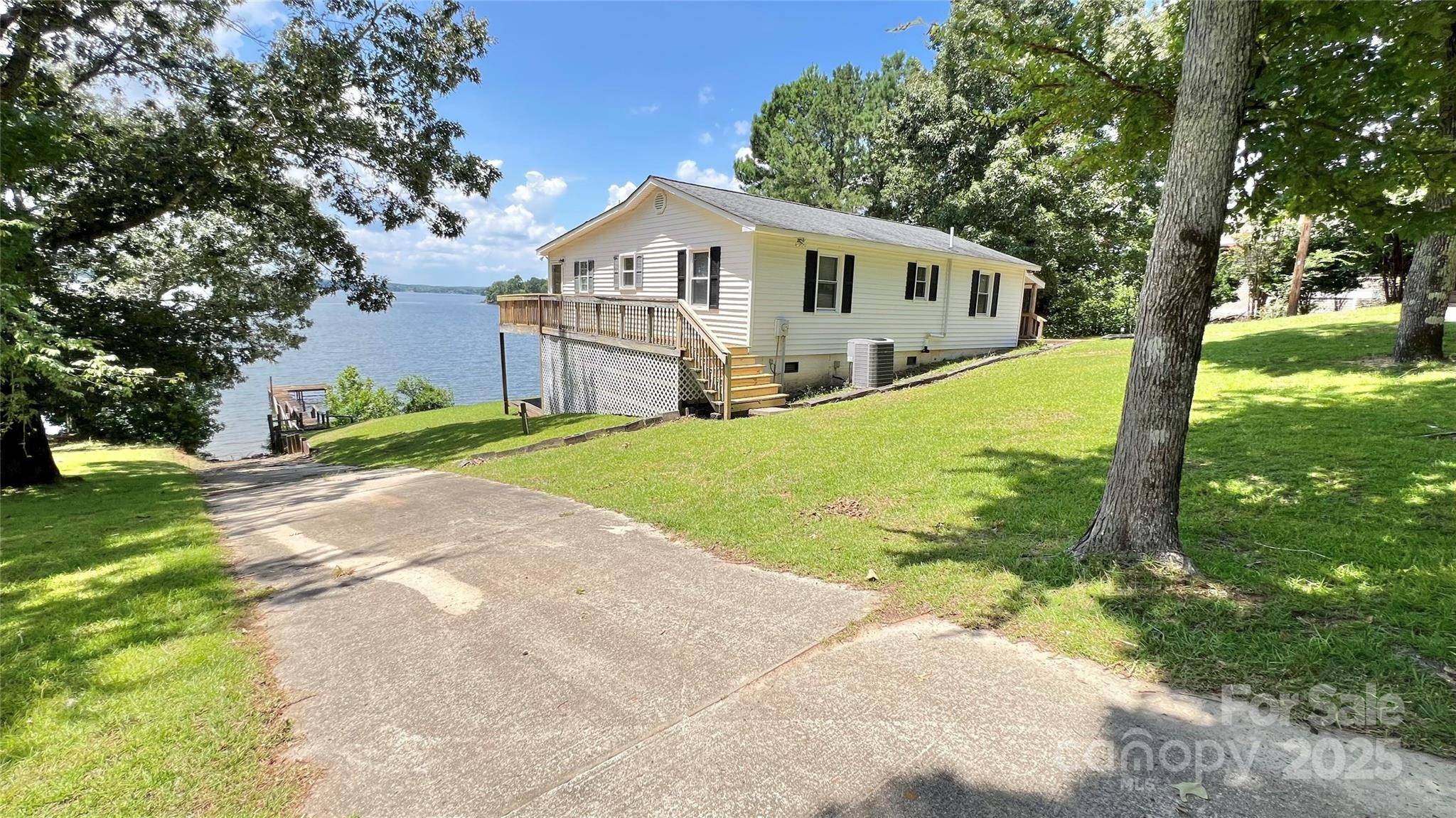 2298 Singleton Creek RD, Liberty Hill, SC 29074
