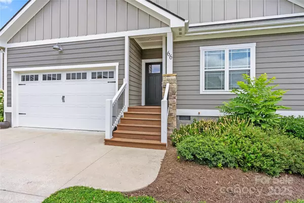 Hendersonville, NC 28792,66 Leyland CIR