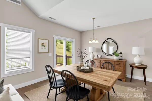 Hendersonville, NC 28792,66 Leyland CIR