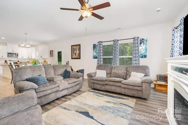 Gastonia, NC 28056,3536 Driftwood DR