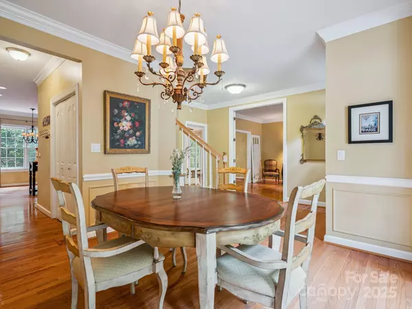 Matthews, NC 28105,423 Shrewsbury LN