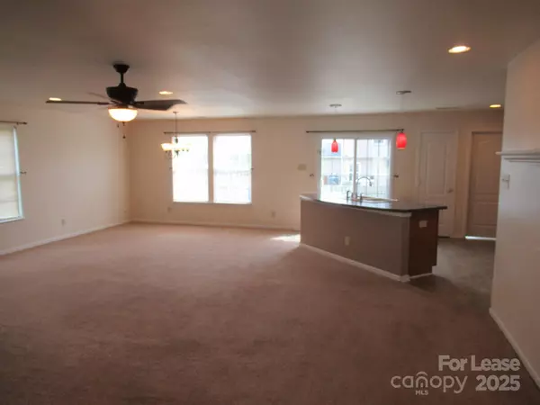 Lincolnton, NC 28092,122 Anastasia LN