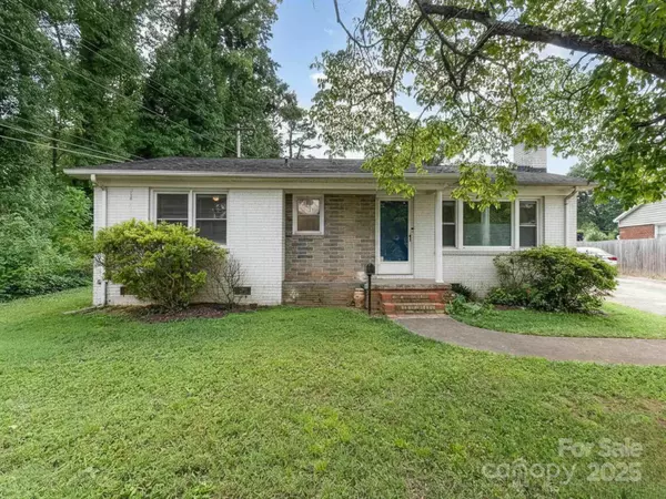 2408 Kilborne DR, Charlotte, NC 28205