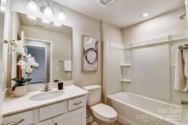 Gastonia, NC 28052,2650 Selbourne DR