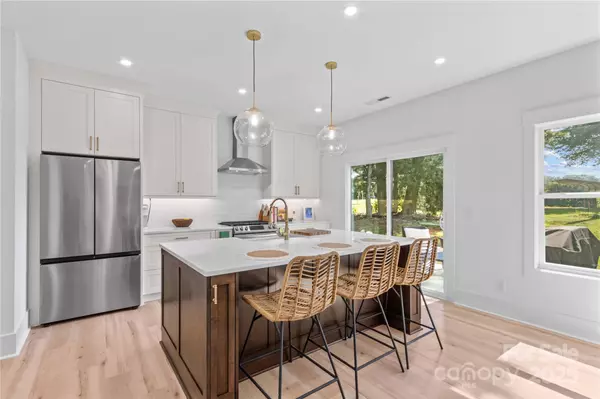 Mooresville, NC 28117,123 Ensign PL