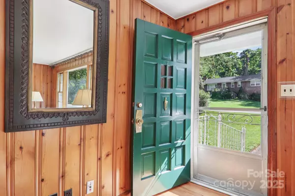 Arden, NC 28704,68 Mulberry CT