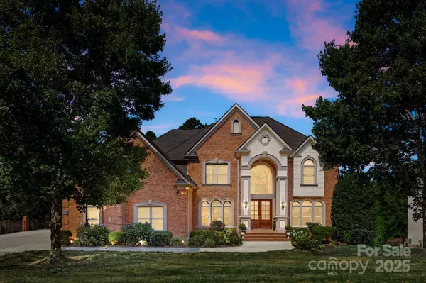 1487 Winged Foot DR, Denver, NC 28037