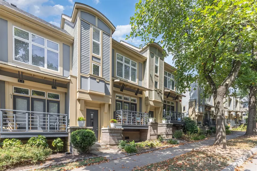 740 Garden District DR, Charlotte, NC 28202