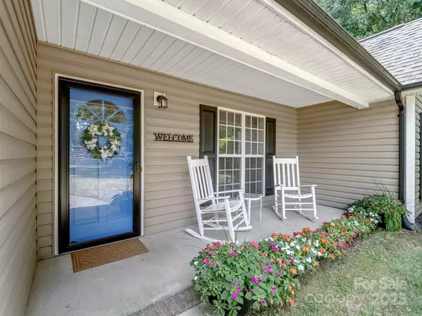 Kannapolis, NC 28083,311 Jean AVE