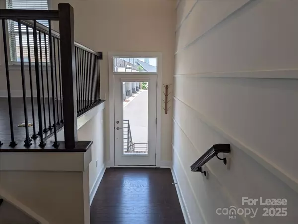 Charlotte, NC 28204,17137 Soho DR
