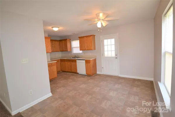 Gastonia, NC 28054,2448 Saluda DR