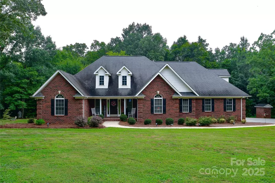5409 Love Mill RD, Monroe, NC 28110