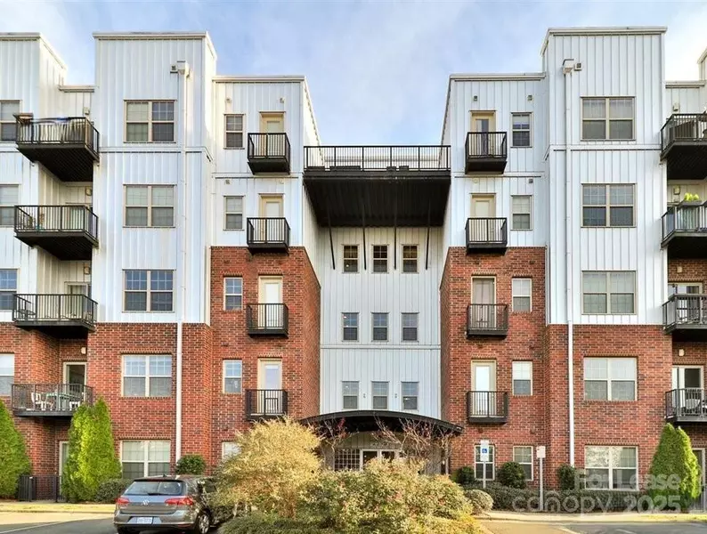 2338 Yadkin AVE, Charlotte, NC 28205
