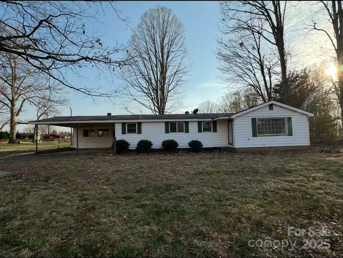 Statesville, NC 28625,539 Jennings RD