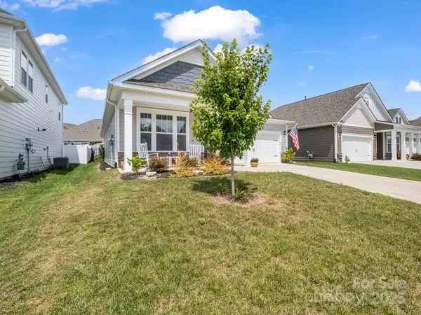 Hendersonville, NC 28792,134 Fox Cove RD