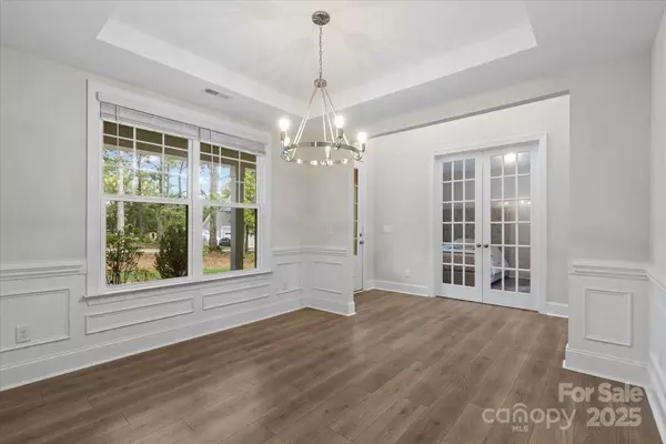 Clover, SC 29710,221 Burree RD