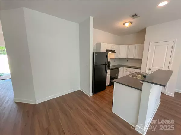 Charlotte, NC 28208,2634 Kenhill DR