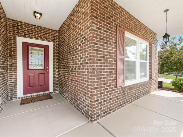 Tega Cay, SC 29708,2513 Rosebud CT
