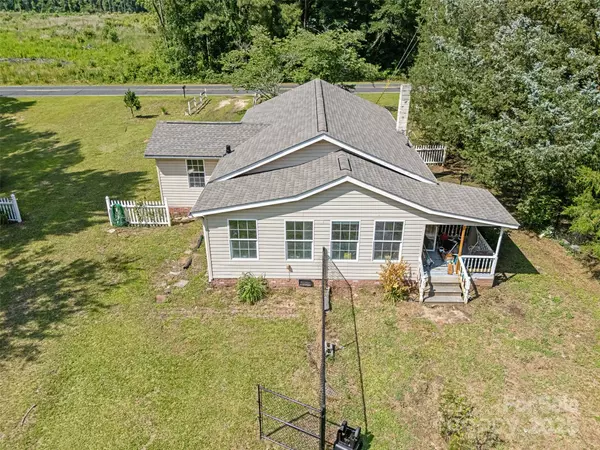St Pauls, NC 28384,944 Cain RD