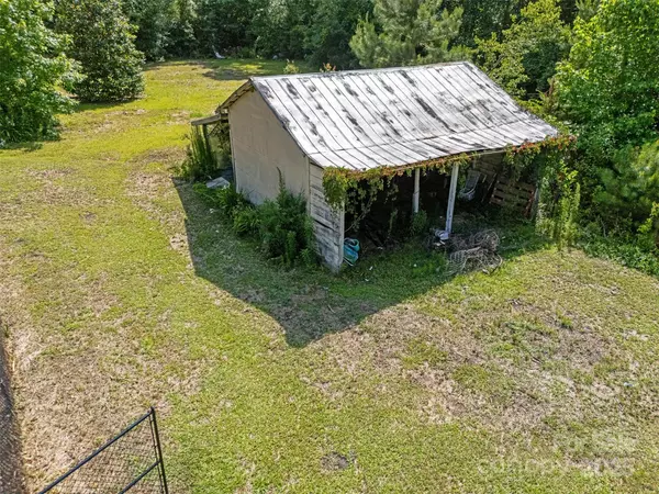 St Pauls, NC 28384,944 Cain RD